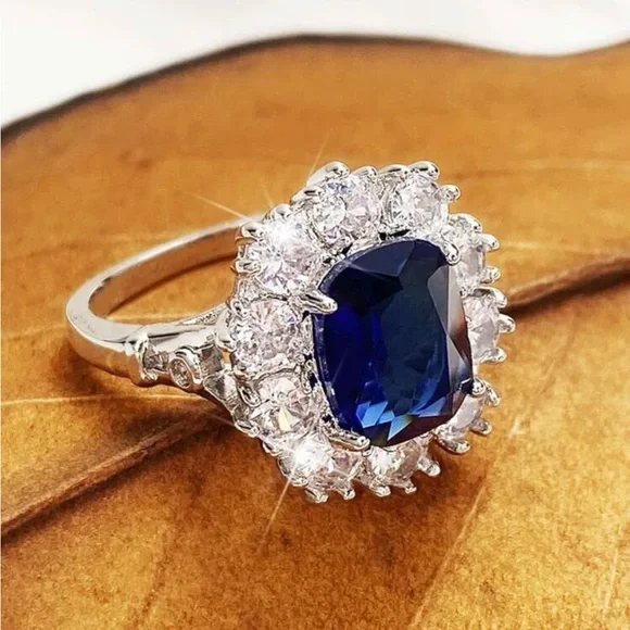 Blue ring - Picture 2 of 3